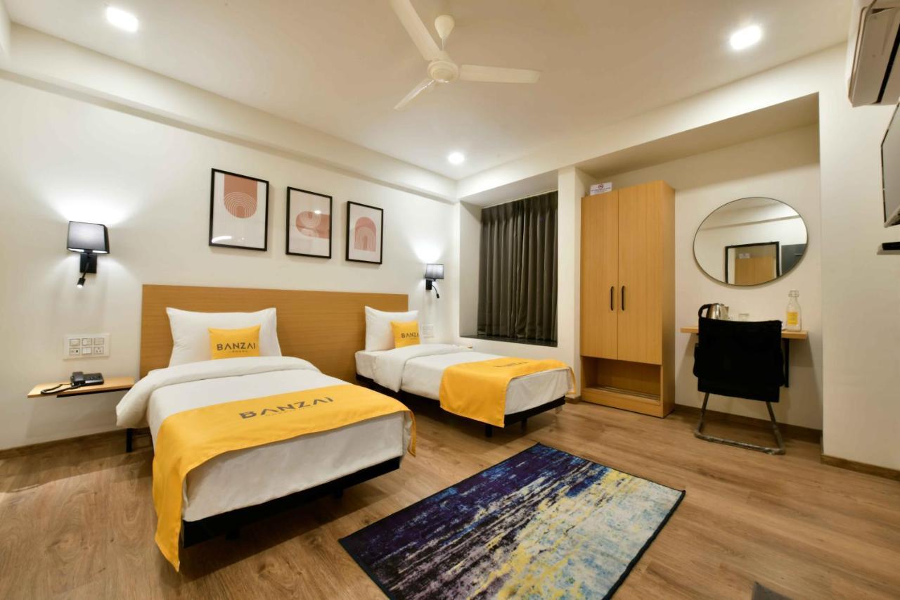 Banzai Rooms Nashik Exterior photo