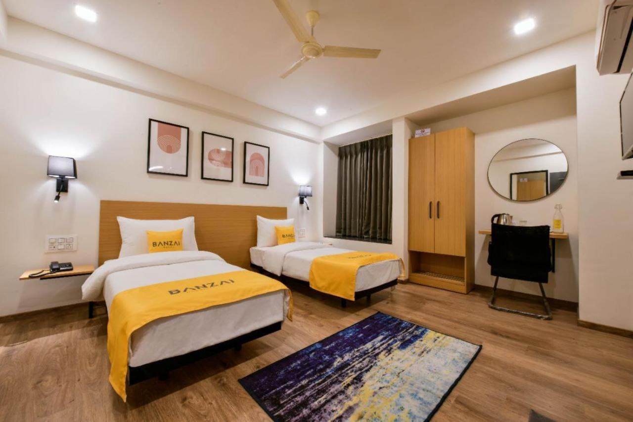 Banzai Rooms Nashik Exterior photo