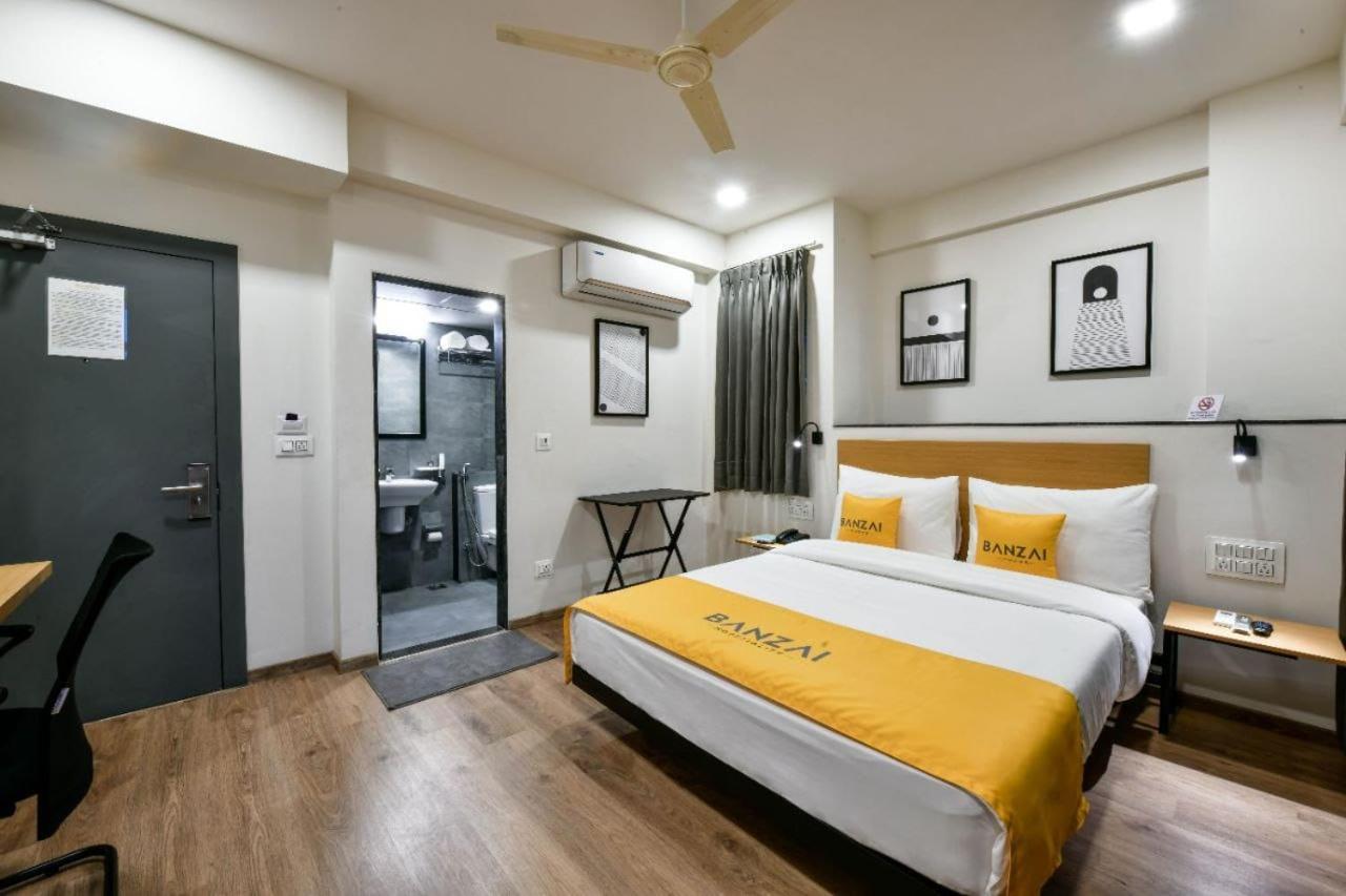 Banzai Rooms Nashik Exterior photo