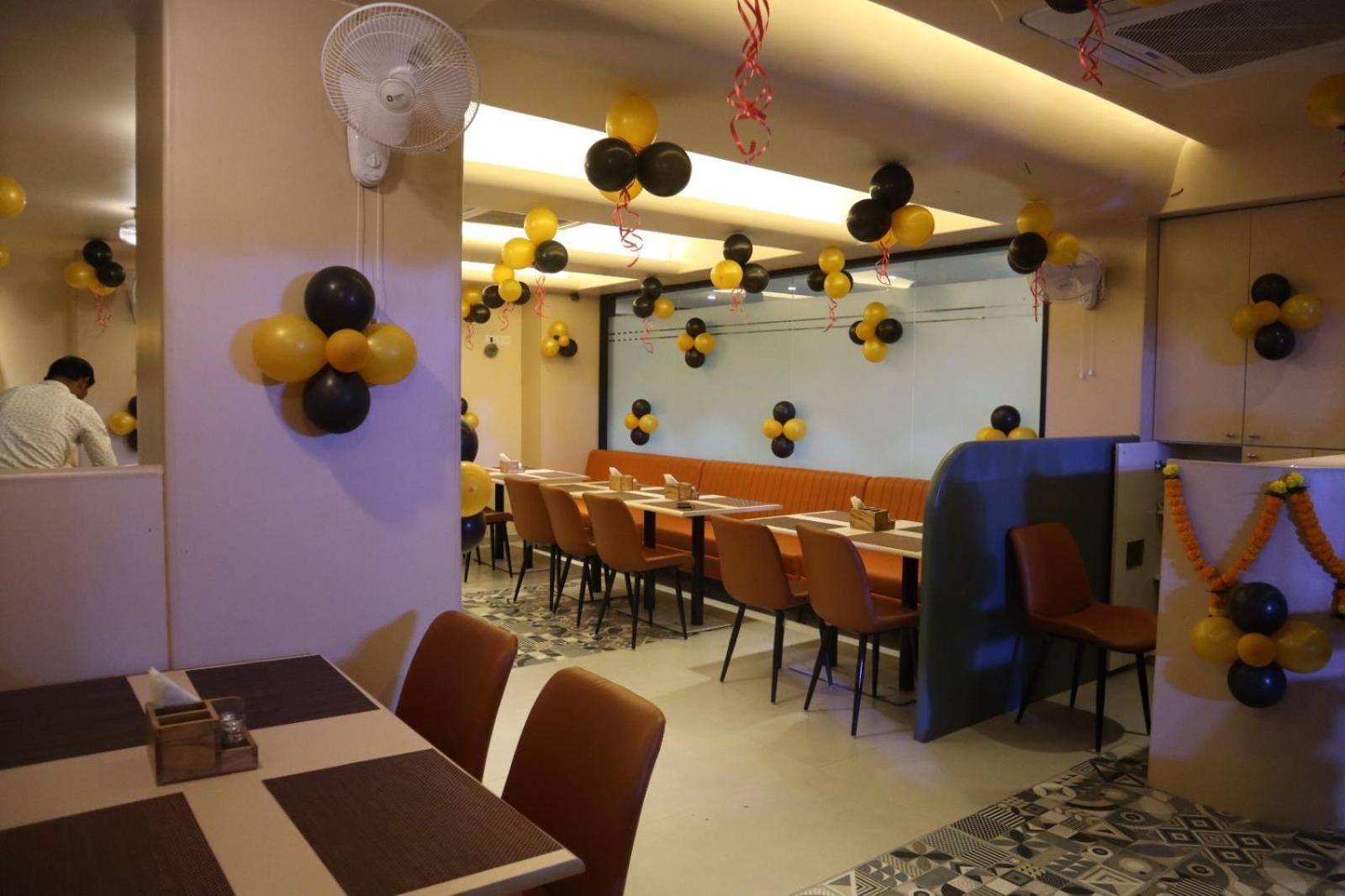 Banzai Rooms Nashik Exterior photo